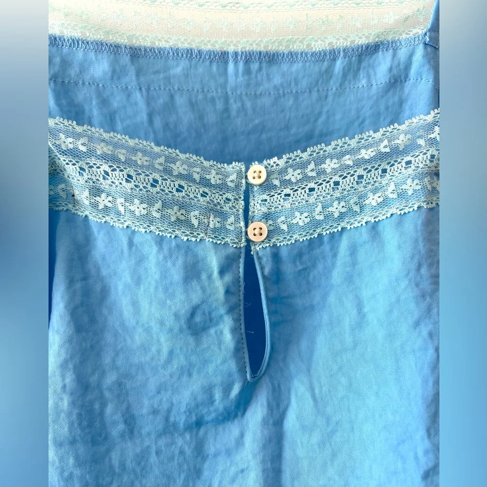 ABERCROMBIE & FITCH Crinkle Blue Camisole with Lace Detail | XS | Y2K | 90s - Picture 5 of 6